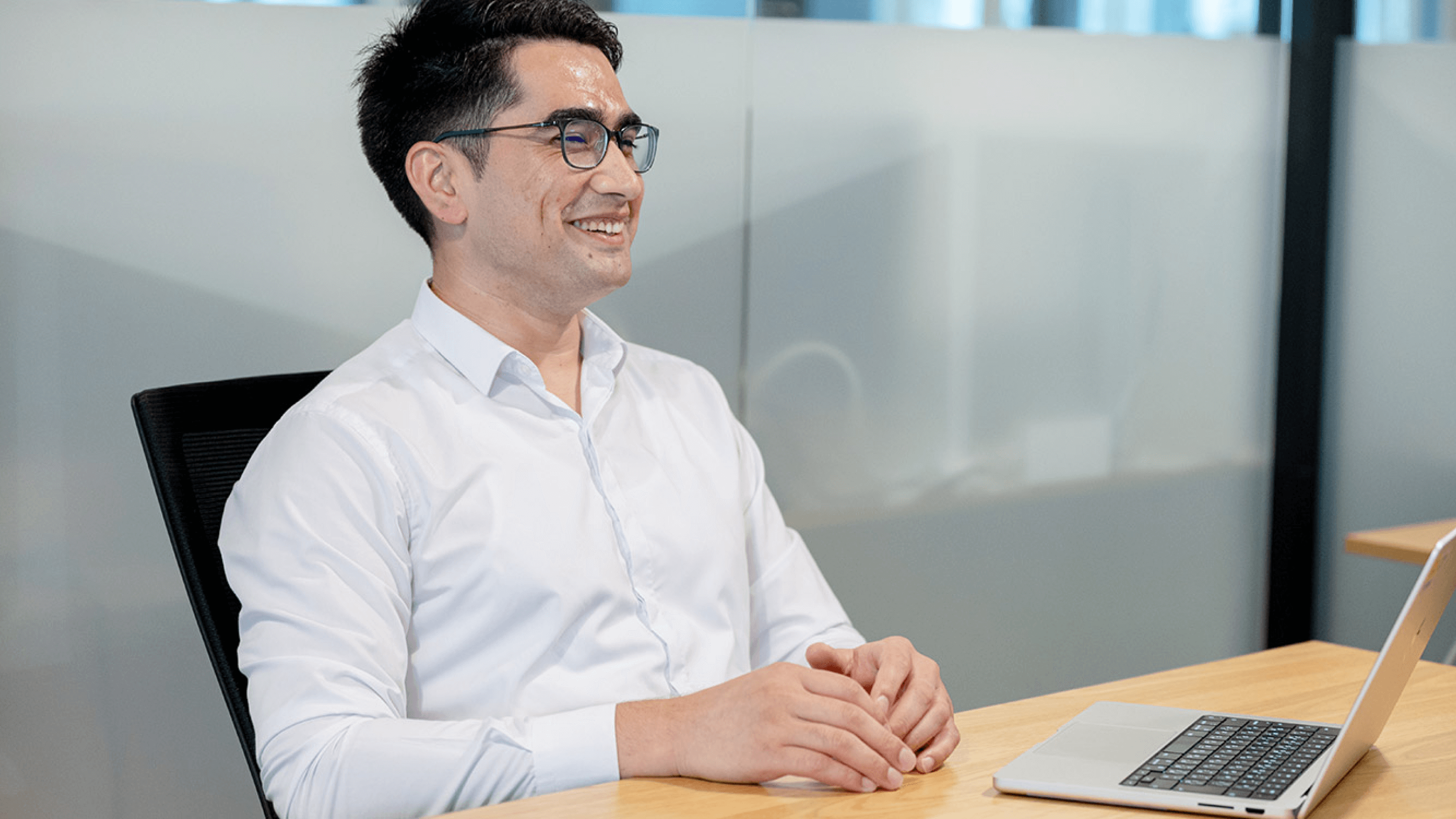 アオラナウ社員が語るグローバル視点と働きがい